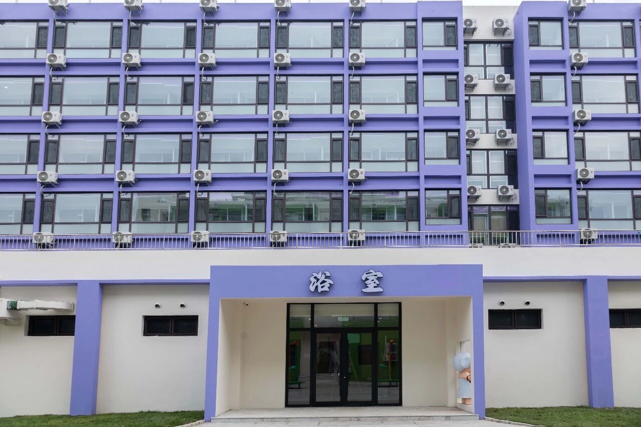 学生浴室展示