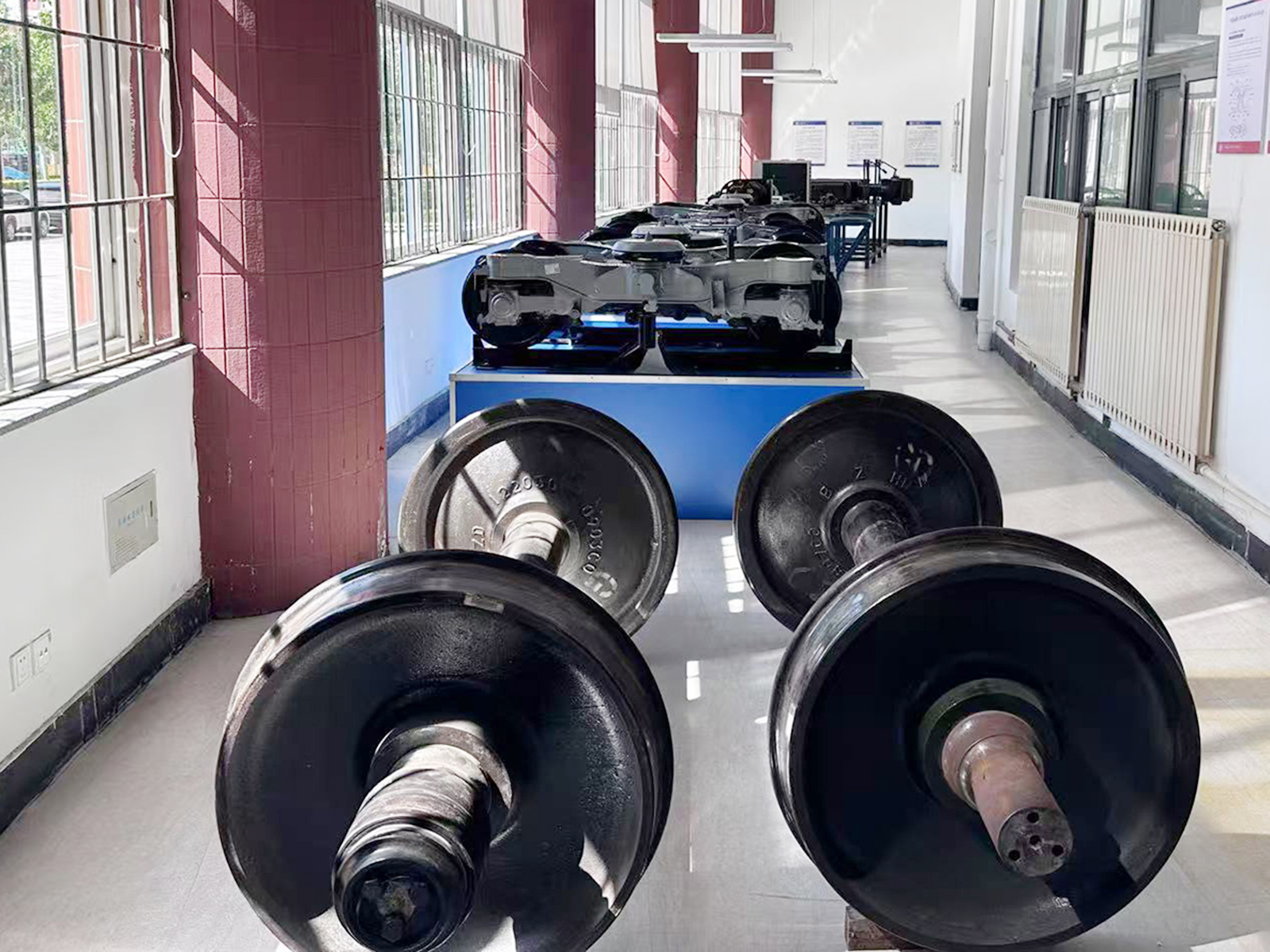 A115转向架模型实验室、车辆工程拆装实验室