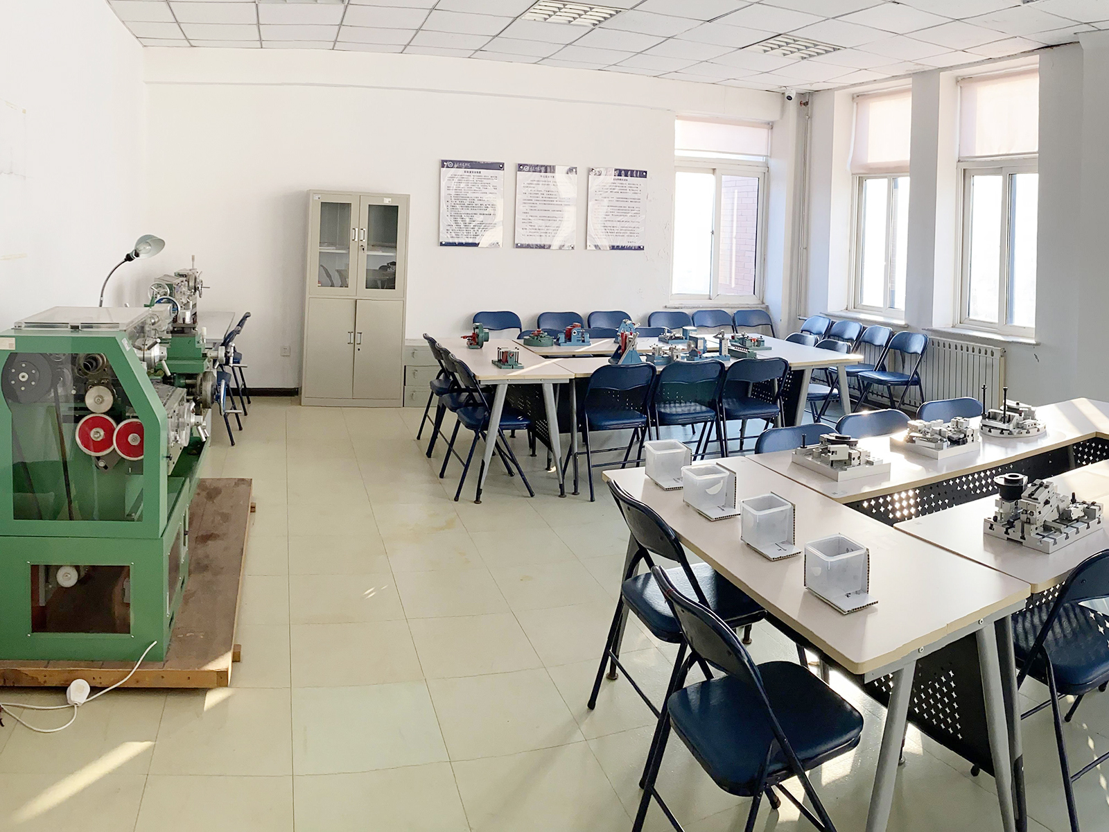 D601机械装备实验室