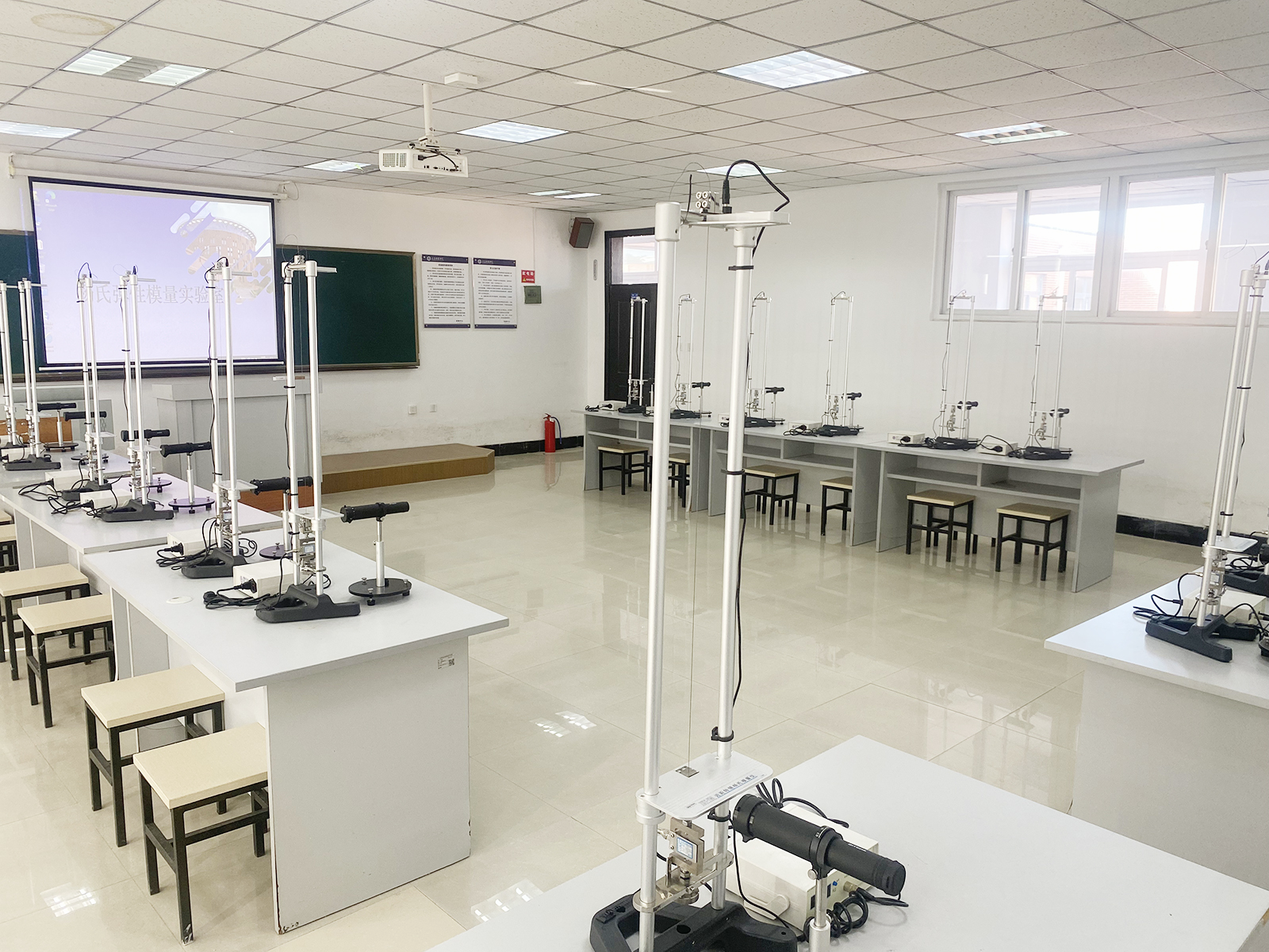 B605杨氏弹性模量实验室