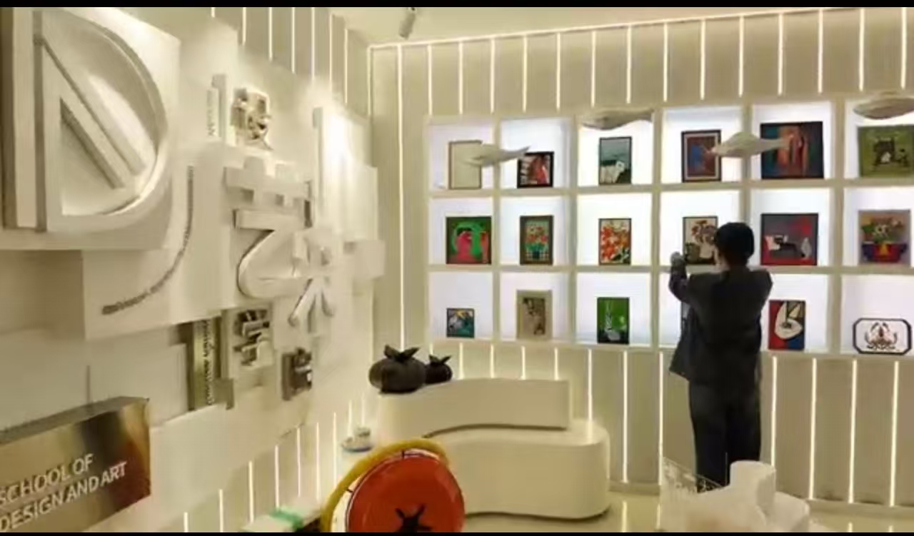 公共艺术教研室简介